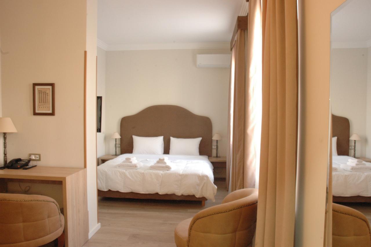 Hotel Hermes ティラナ エクステリア 写真